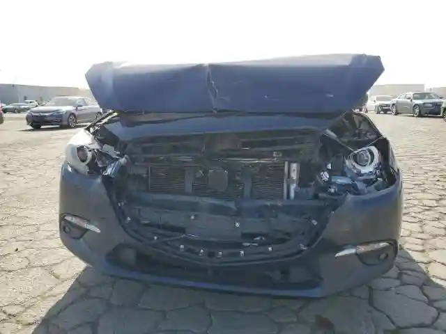 JM1BN1M31H1135059 2017 MAZDA 3-4