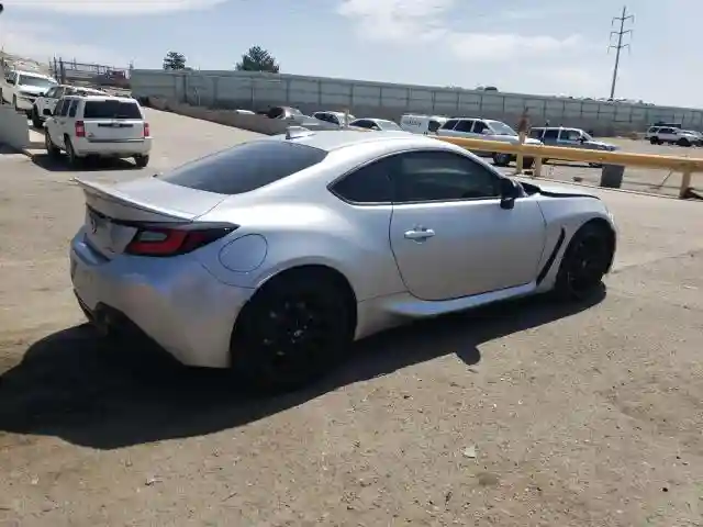 JF1ZNBE15R9756816 2024 TOYOTA GR 86 PREM-2