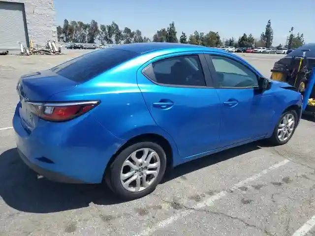 3MYDLBZV6GY141028 2016 TOYOTA SCION-2