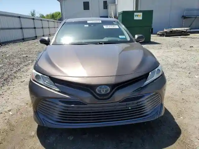 4T1B21HK7JU505828 2018 TOYOTA CAMRY-4