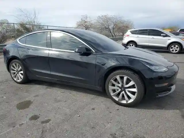 5YJ3E1EA2KF312637 2019 TESLA MODEL 3-3