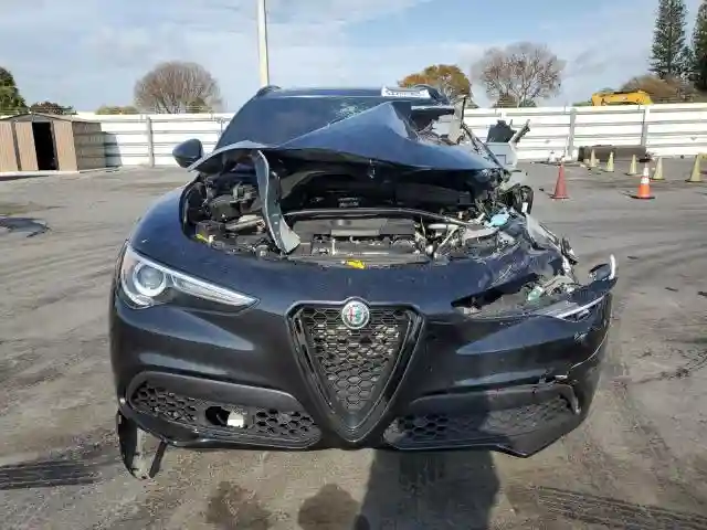 ZASPAKBN6M7D18774 2021 ALFA ROMEO STELVIO-4