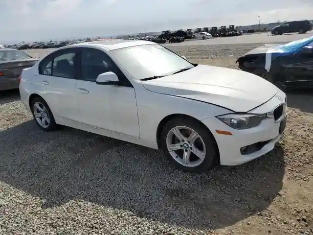 WBA3C1C51FP852825 2015 BMW 3 SERIES-3
