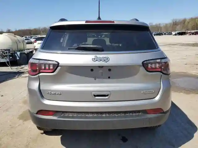 3C4NJDBB1KT703251 2019 JEEP COMPASS-5