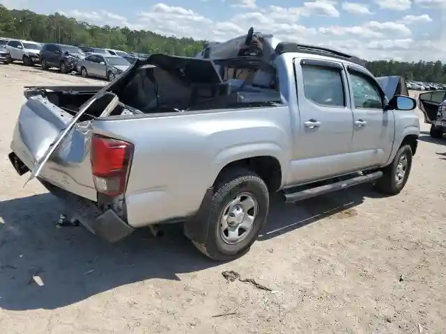 5TFAX5GN8JX110916 2018 TOYOTA TACOMA-2