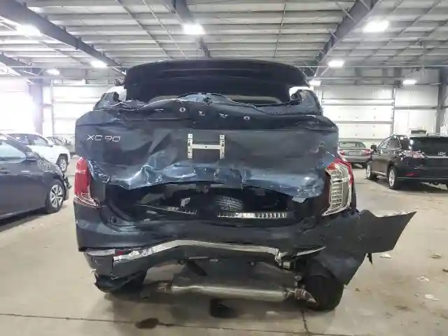 YV4062PE0S1337466 2025 VOLVO XC90 PLUS-5