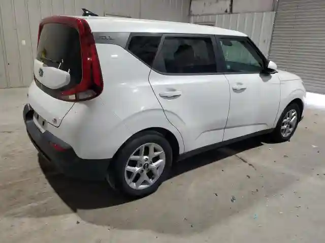 KNDJ23AU0M7124588 2021 KIA SOUL-2