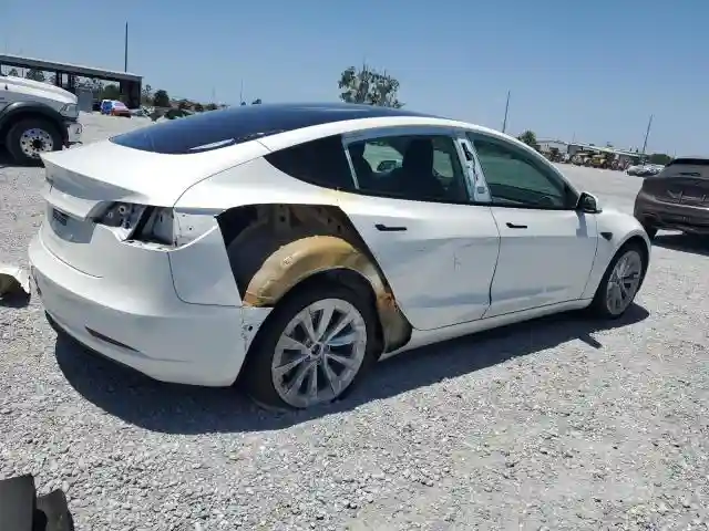 5YJ3E1EA1MF031934 2021 TESLA MODEL 3-2