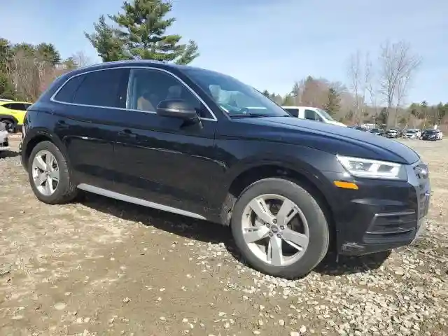 WA1BNAFY6J2033808 2018 AUDI Q5-3