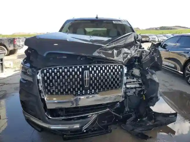 5LMJJ3TG7REL07346 2024 LINCOLN NAVIGATOR-4
