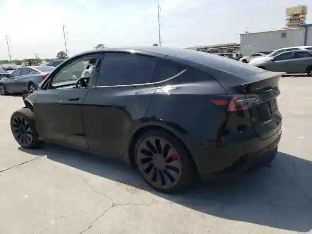 7SAYGDEF9PF947667 2023 TESLA MODEL Y-1