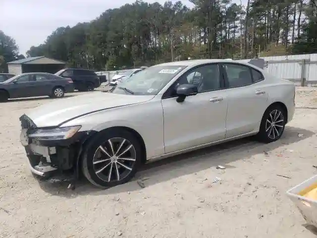 7JRL12FZ5NG154246 2022 VOLVO S60 B5 MOM-0