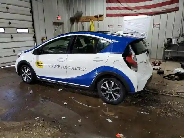 JTDKDTB32J1615392 2016 TOYOTA PRIUS-1