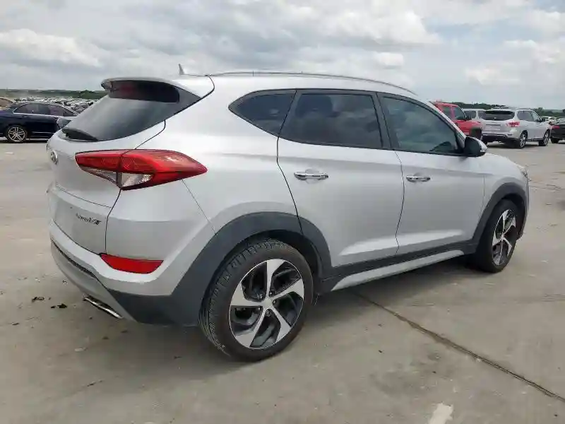KM8J33A22HU488820 2017 HYUNDAI TUCSON-2