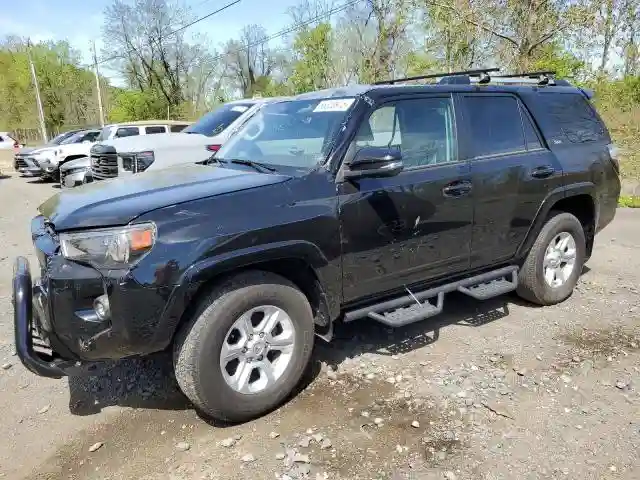 JTENU5JR0P6088961 2023 TOYOTA 4RUNNER SE-0