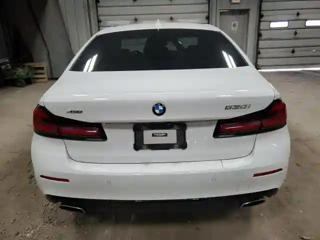WBA13BJ04NWX53277 2022 BMW 5 SERIES-5