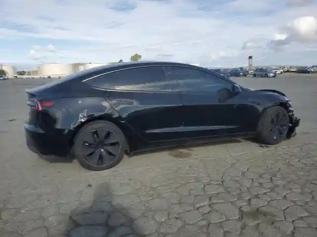 5YJ3E1EA5RF716946 2024 TESLA MODEL 3-2