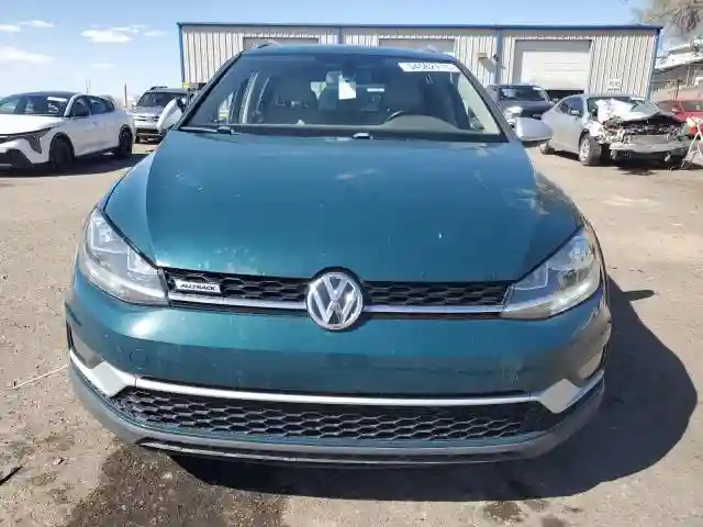 3VWH17AU9JM758196 2018 VOLKSWAGEN GOLF-4