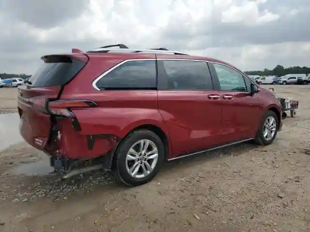 5TDZRKEC4PS167769 2023 TOYOTA SIENNA-2
