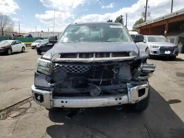 5TFUY5F13JX751349 2018 TOYOTA TUNDRA-4