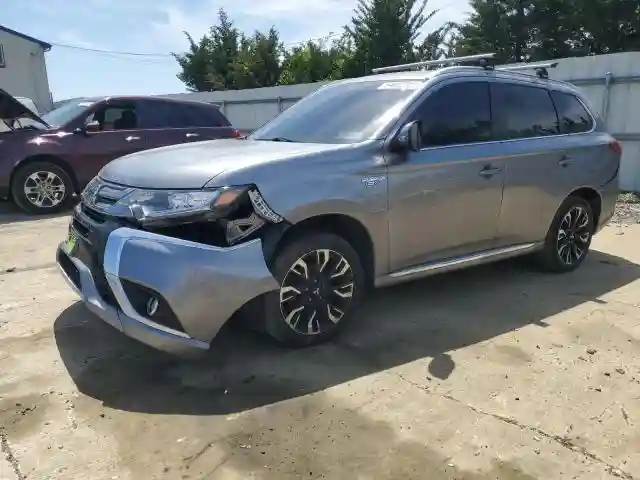 JA4J24A56JZ028053 2018 MITSUBISHI OUTLANDER-0