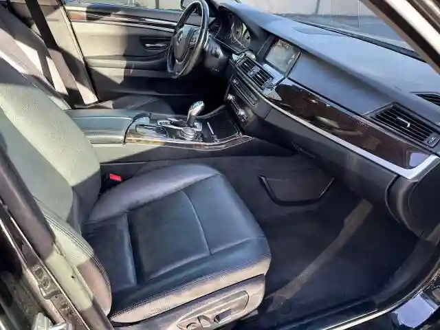 WBA5A7C53GG152050 2016 BMW 5 SERIES-4