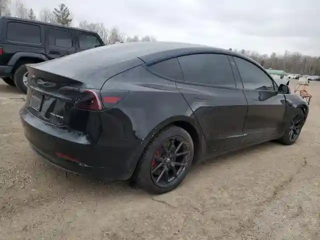 5YJ3E1EB0NF245338 2022 TESLA MODEL 3-2