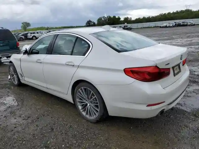 WBAJA7C53JWC75572 2018 BMW 5 SERIES-1