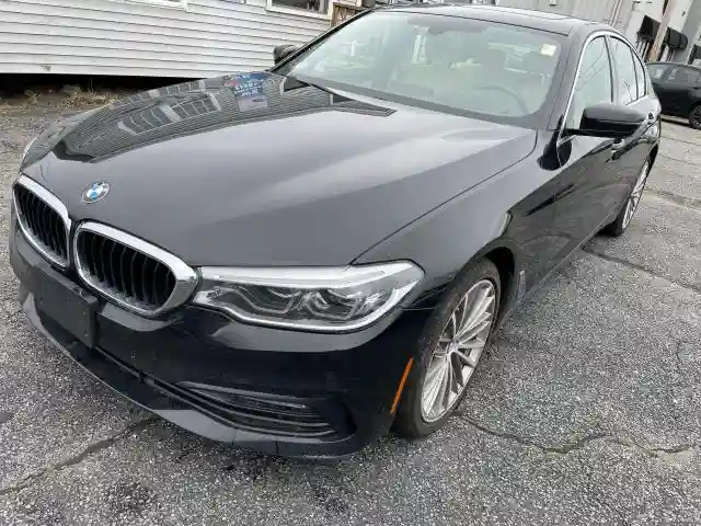 WBAJE7C36HG890783 2017 BMW 5 SERIES-1