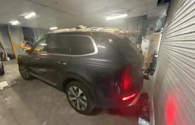 5XYP6DHC1LG073783 2020 KIA TELLURIDE-2
