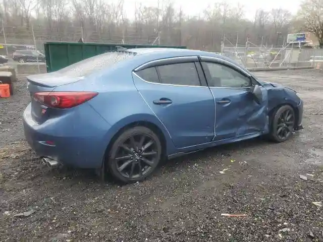 3MZBN1V3XJM265670 2018 MAZDA 3-2