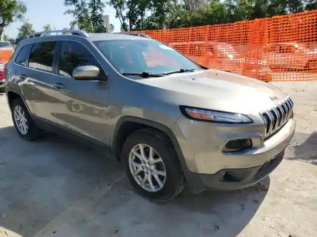 1C4PJMCS3HW580028 2017 JEEP GRAND CHEROKEE-3
