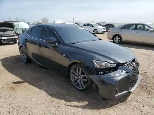 JTHC81D2XJ5027491 2018 LEXUS IS-3