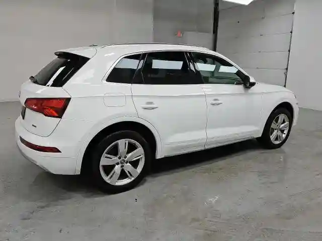 WA1BNAFY6K2036922 2019 AUDI Q5-2