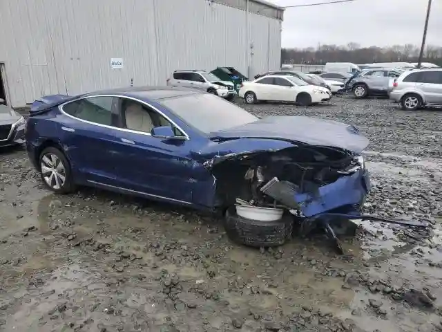 5YJSA1E27LF413612 2020 TESLA MODEL S-3