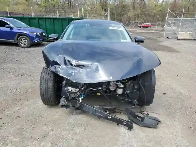 KNDC3DLC8R5211562 2024 KIA EV6 LIGHT-4