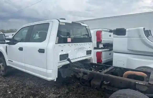 1FD8W3HT3NED68650 2022 FORD F350-2