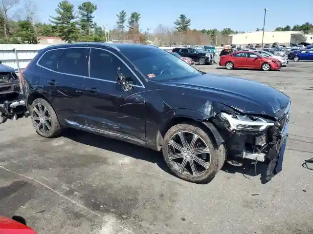 LYVA22RL6JB114239 2018 VOLVO XC60-3