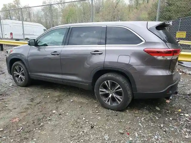 5TDZARFH8HS024898 2017 TOYOTA HIGHLANDER-1