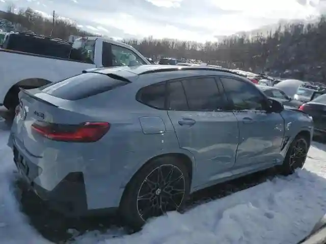 5YM23EC01R9W18369 2024 BMW X4 M-2