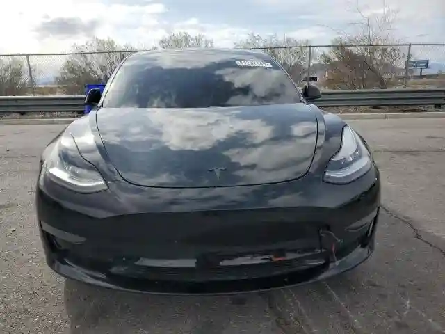 5YJ3E1EA2KF312637 2019 TESLA MODEL 3-4