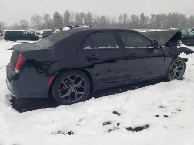 2C3CCABGXNH107617 2022 CHRYSLER 300-2