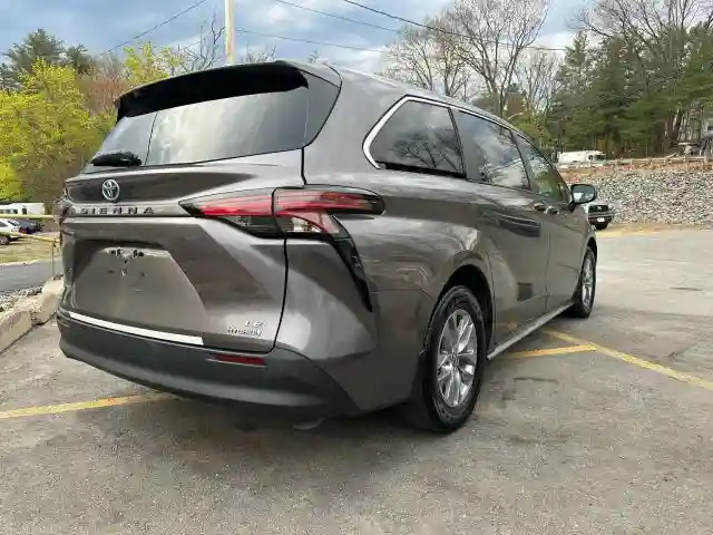 5TDKSKFC5NS060442 2022 TOYOTA ALL MODELS-2