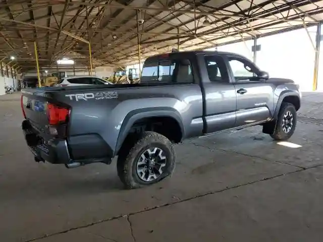 5TFSZ5AN9JX152289 2018 TOYOTA TACOMA-2