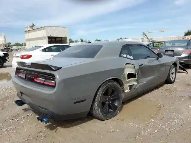 2C3CDZAG6HH569092 2017 DODGE CHALLENGER-2