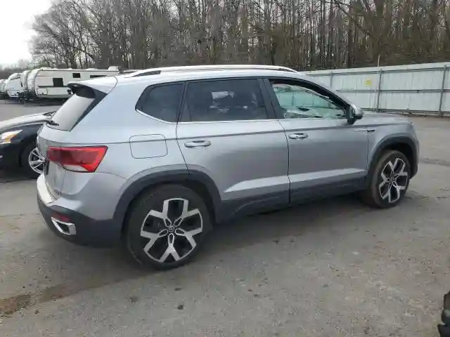 3VV2X7B22NM061206 2022 VOLKSWAGEN TAOS SEL-2