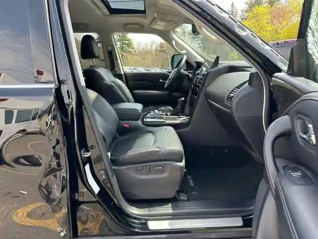 JN8AZ2AD8P9875358 2023 INFINITI QX80-4