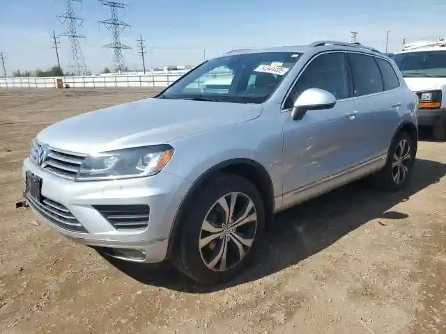 WVGRF7BP6HD005745 2017 VOLKSWAGEN TOUAREG-0