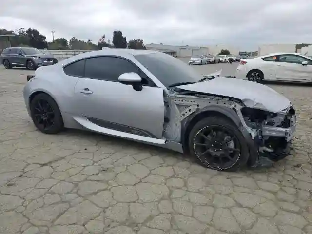 JF1ZDBE15R8703185 2024 SUBARU BRZ-3