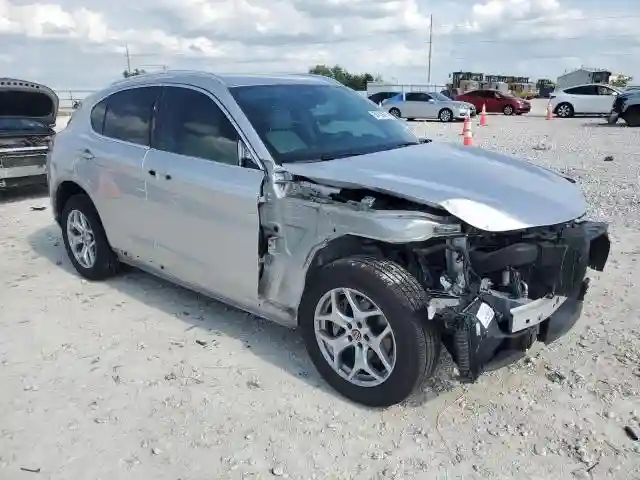 ZASPAKAN9M7D08242 2021 ALFA ROMEO STELVIO-3